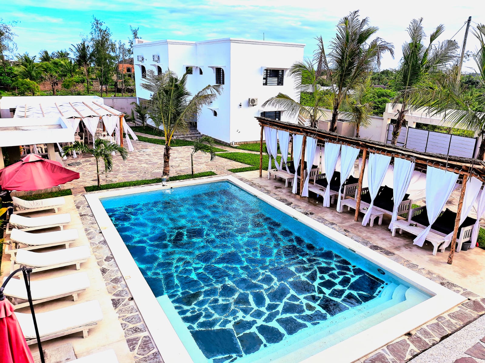 H. 5 BR Mawe- FOR RENT